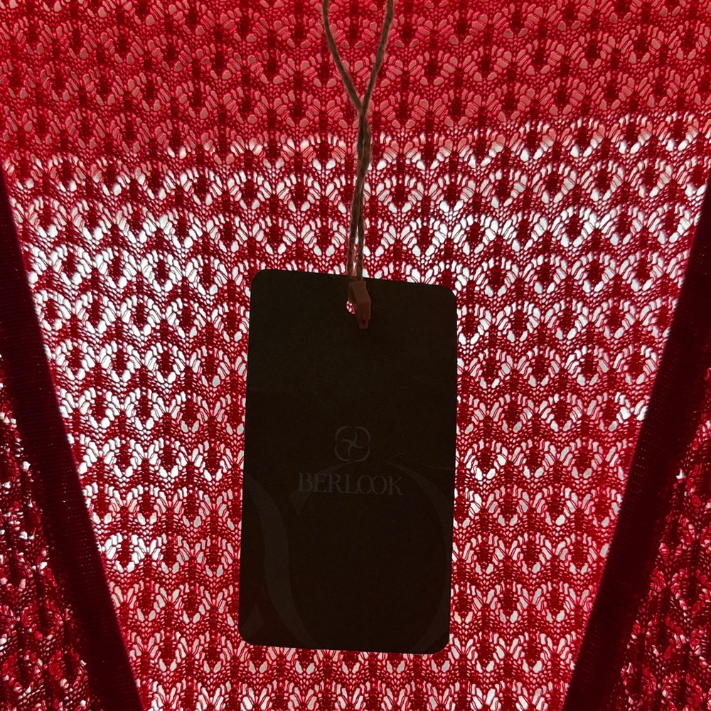 Berlook Red Knit Beach Cover-Up - Picture 9 of 9
